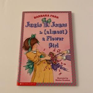 Junie B. Jones Is (almost) a Flower Girl by Barbara Park Excellent Condition